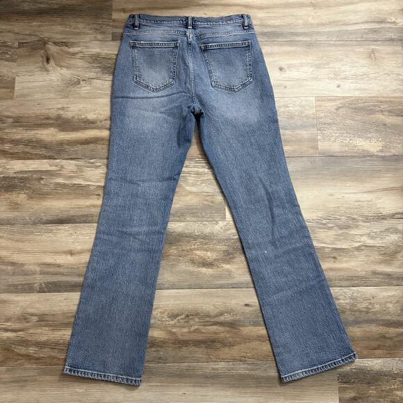 Habitual Logan Jeans Size 8/29 Medium Wash with Slight Flare Women’s - Picture 2 of 8